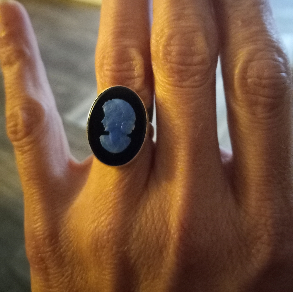 925 Sterling silver cameo ring size 6